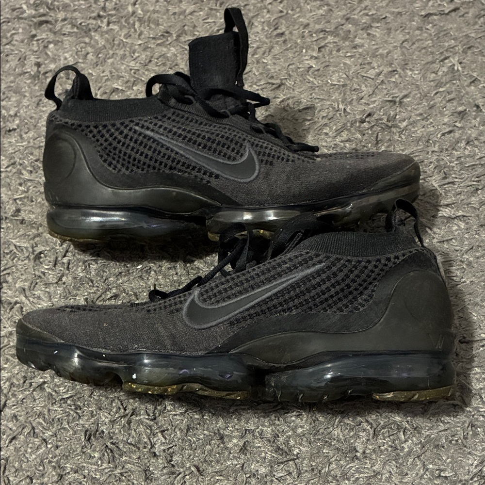 Nike Black Athletic Shoes